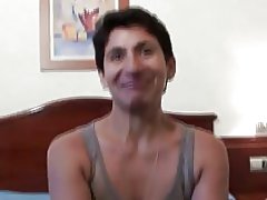 Мері 47 років